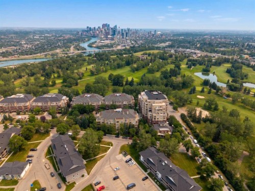 4203-24 Hemlock Crescent Sw, Calgary, AB - Outdoor With View