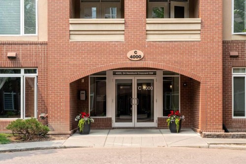 4203-24 Hemlock Crescent Sw, Calgary, AB - Outdoor