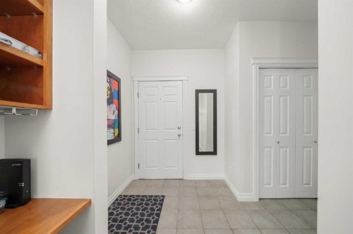 4203-24 Hemlock Crescent Sw, Calgary, AB - Indoor Photo Showing Other Room