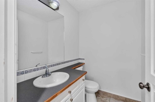126 Bridlewood Way Sw, Calgary, AB - Indoor Photo Showing Bathroom