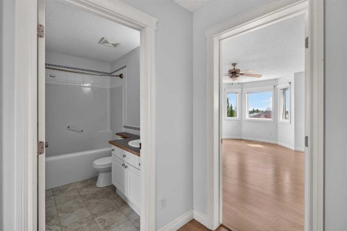 126 Bridlewood Way Sw, Calgary, AB - Indoor Photo Showing Bathroom