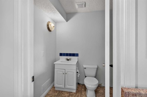126 Bridlewood Way Sw, Calgary, AB - Indoor Photo Showing Bathroom
