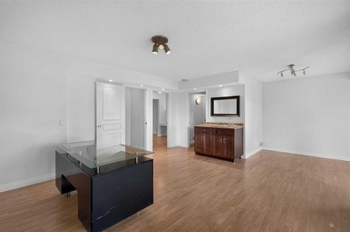 126 Bridlewood Way Sw, Calgary, AB - Indoor