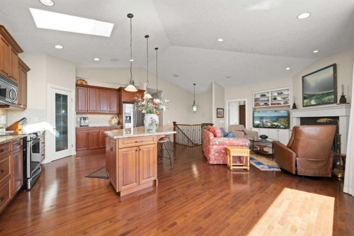 51 Elysian Crescent Sw, Calgary, AB - Indoor