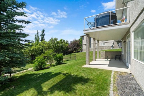 51 Elysian Crescent Sw, Calgary, AB - Outdoor