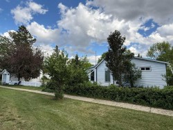 204 Whitney Street Carmangay, AB T0L 0N0