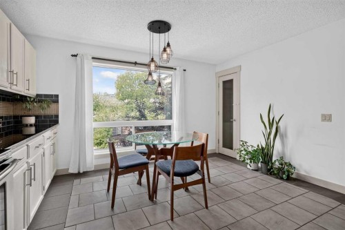 571 Point Mckay Grove Nw, Calgary, AB - Indoor