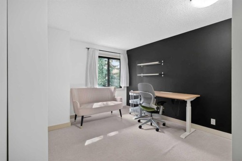 571 Point Mckay Grove Nw, Calgary, AB - Indoor