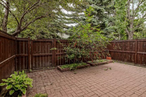 571 Point Mckay Grove Nw, Calgary, AB - Outdoor