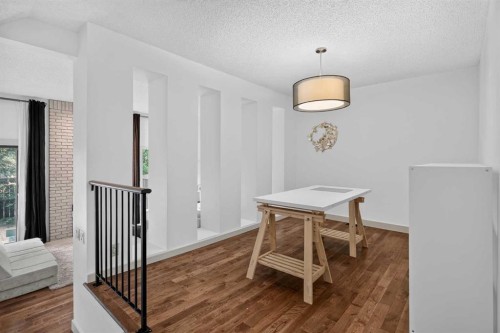571 Point Mckay Grove Nw, Calgary, AB - Indoor