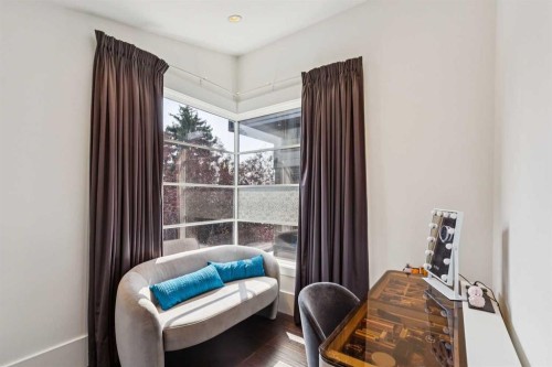 4417 16A Street Sw, Calgary, AB - Indoor