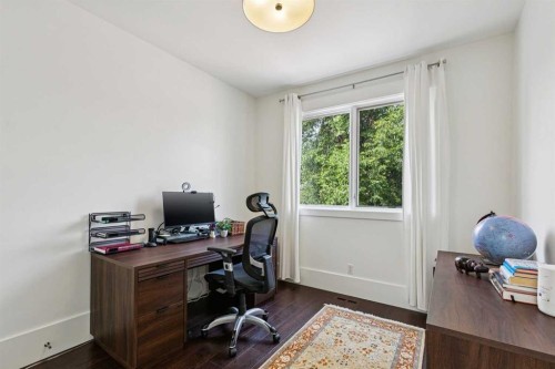 4417 16A Street Sw, Calgary, AB - Indoor Photo Showing Office