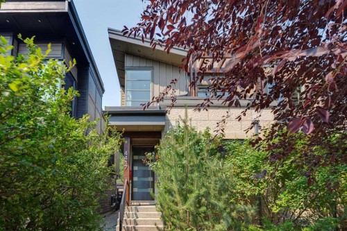 4417 16A Street Sw, Calgary, AB - Outdoor
