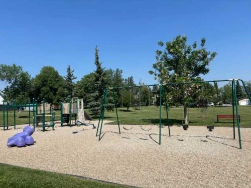 4417 16A Street Sw, Calgary, AB - Outdoor