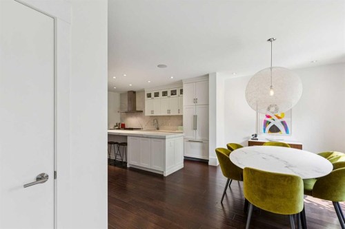 4417 16A Street Sw, Calgary, AB - Indoor