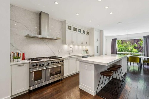 4417 16A Street Sw, Calgary, AB - Indoor Photo Showing Kitchen With Upgraded Kitchen