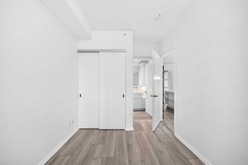 218-615 6 Avenue Se, Calgary, AB - Indoor Photo Showing Other Room