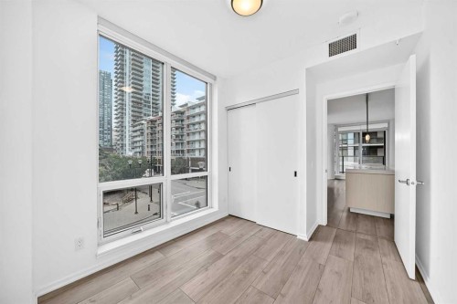 218-615 6 Avenue Se, Calgary, AB - Indoor Photo Showing Other Room