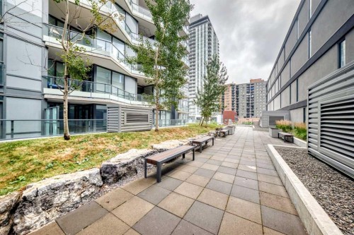 218-615 6 Avenue Se, Calgary, AB - Outdoor With Balcony