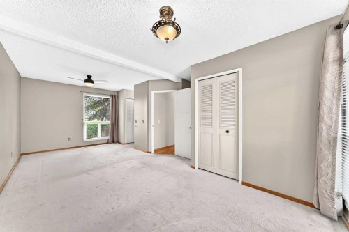 13-336 Rundlehill Drive Ne, Calgary, AB - Indoor Photo Showing Other Room