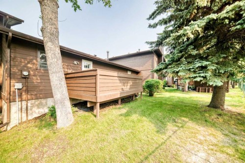 13-336 Rundlehill Drive Ne, Calgary, AB - Outdoor With Exterior