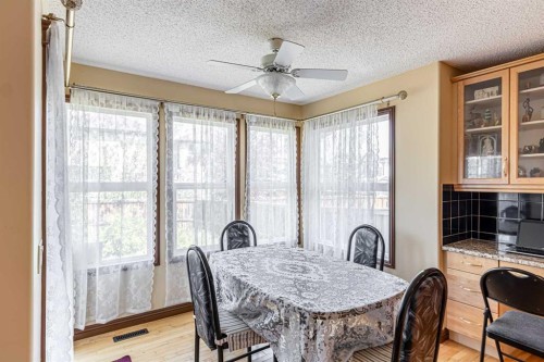 23 Royal Oak Terrace Nw, Calgary, AB - Indoor Photo Showing Dining Room