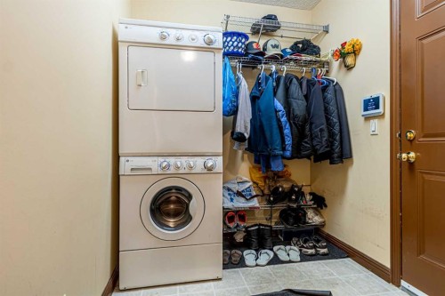 23 Royal Oak Terrace Nw, Calgary, AB - Indoor Photo Showing Laundry Room