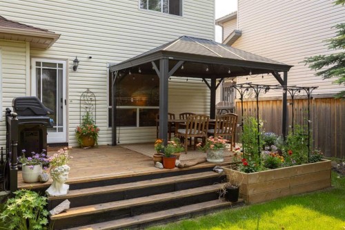100 Bow Ridge Crescent, Cochrane, AB 