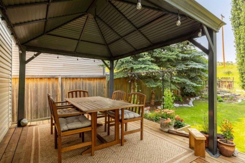 100 Bow Ridge Crescent, Cochrane, AB 