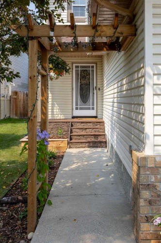 100 Bow Ridge Crescent, Cochrane, AB 
