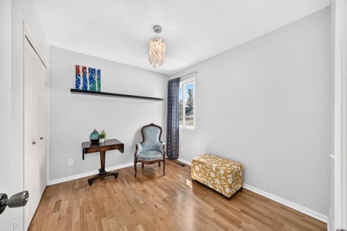 91 Templehill Drive Ne, Calgary, AB - Indoor Photo Showing Other Room
