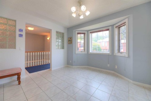 8 Prominence Path Sw, Calgary, AB - Indoor Photo Showing Other Room