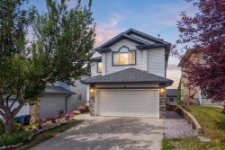 240 Tuscany Ridge View NW Calgary, AB T3L 2J2