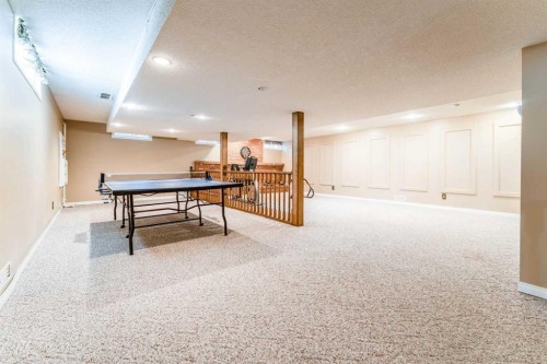 240 Canterville Drive Sw, Calgary, AB - Indoor