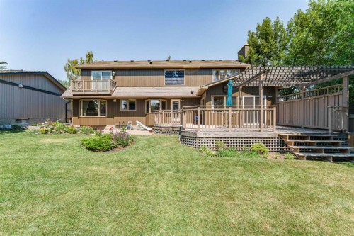 240 Canterville Drive Sw, Calgary, AB - Outdoor