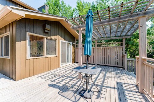 240 Canterville Drive Sw, Calgary, AB - Outdoor With Deck Patio Veranda With Exterior