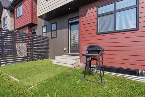 146 Sage Meadows Gardens Nw, Calgary, AB - Outdoor With Exterior