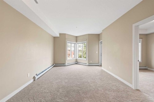 205-20 Royal Oak Plaza Nw, Calgary, AB - Indoor Photo Showing Other Room