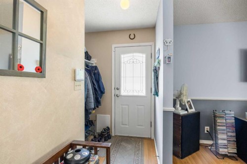 272 Huntington Close Ne, Calgary, AB - Indoor