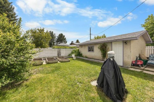 272 Huntington Close Ne, Calgary, AB - Outdoor
