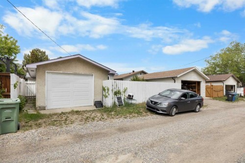 272 Huntington Close Ne, Calgary, AB - Outdoor With Exterior