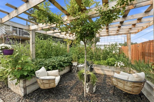 218 8 Avenue Ne, Sundre, AB - Outdoor With Deck Patio Veranda