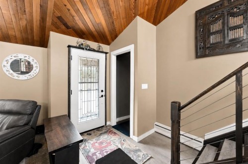218 8 Avenue Ne, Sundre, AB - Indoor Photo Showing Other Room