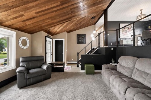 218 8 Avenue Ne, Sundre, AB - Indoor