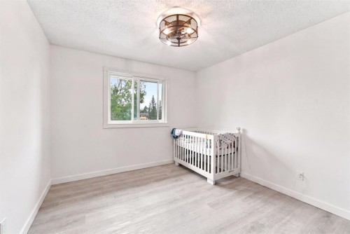 218 8 Avenue Ne, Sundre, AB - Indoor