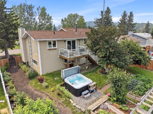 218 8 Avenue Ne, Sundre, AB - Outdoor With Deck Patio Veranda