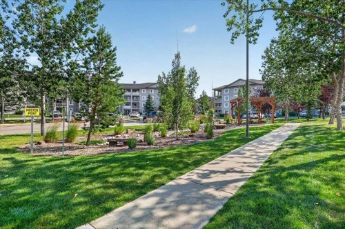 5308A-604 8 Street Sw, Airdrie, AB - Outdoor
