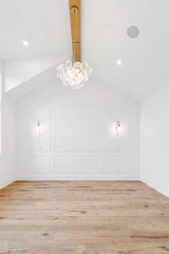 2609 5 Avenue Nw, Calgary, AB - Indoor Photo Showing Other Room