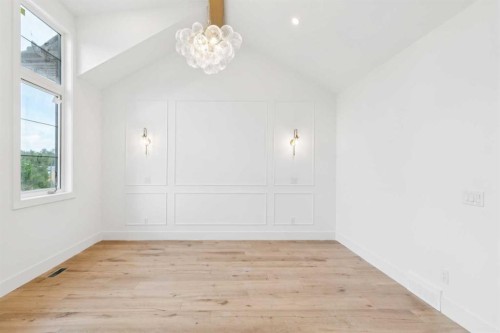 2609 5 Avenue Nw, Calgary, AB - Indoor Photo Showing Other Room