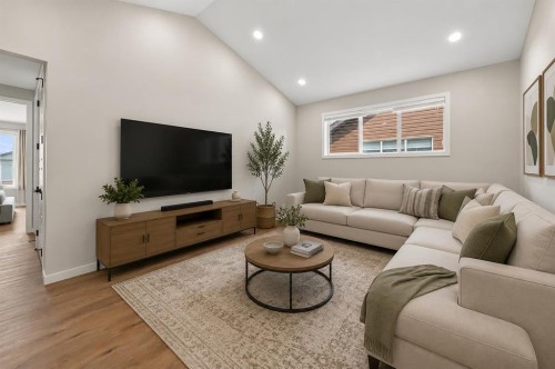 945 Chinook Winds Sw, Airdrie, AB - Indoor Photo Showing Living Room